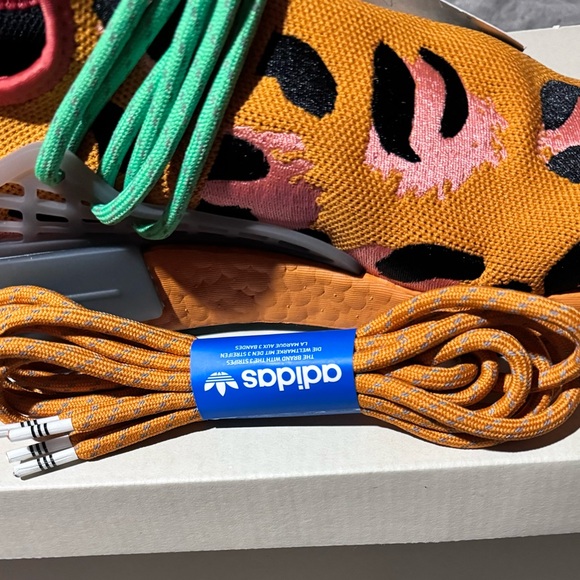 NIBWT ADIDAS PHERELL WILLIAMS ORANGE LEOPARD TENNIS SHOES - Picture 4 of 9